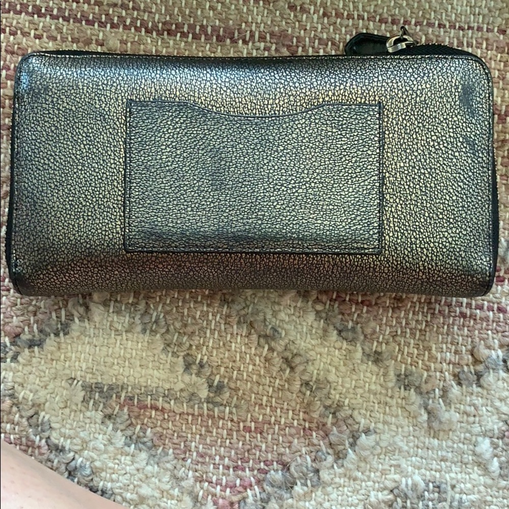 Coach wallet 🥰 - Picture 2 of 2